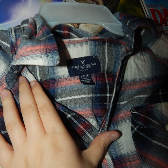 American Eagle Plaid button down shirt XS/TP - Picture 3 of 4